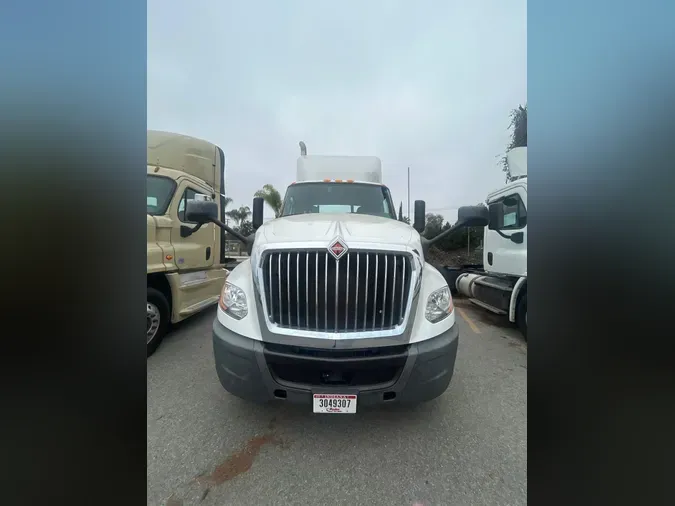 2021 NAVISTAR INTERNATIONAL LT625 DAYCAB S/A