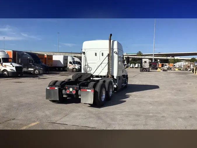 2020 Freightliner Cascadia 126af4aa8797bae51ee325e2fa4a57f316c