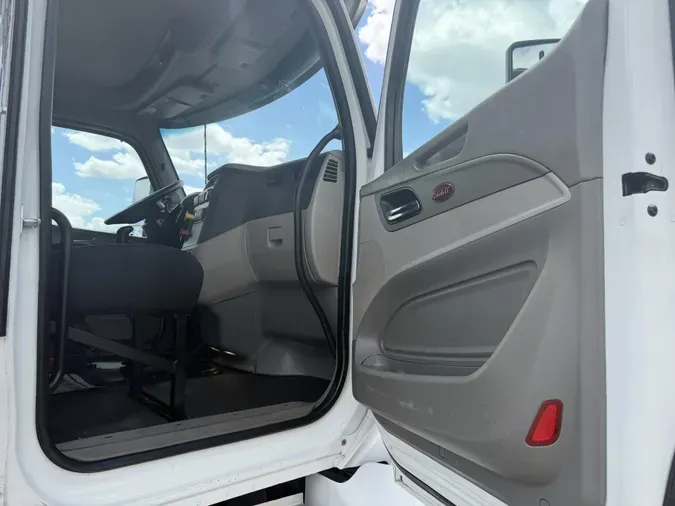2019 Peterbilt 579