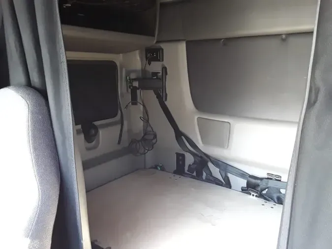 2020 NAVISTAR INTERNATIONAL LT625 SLPR CAB