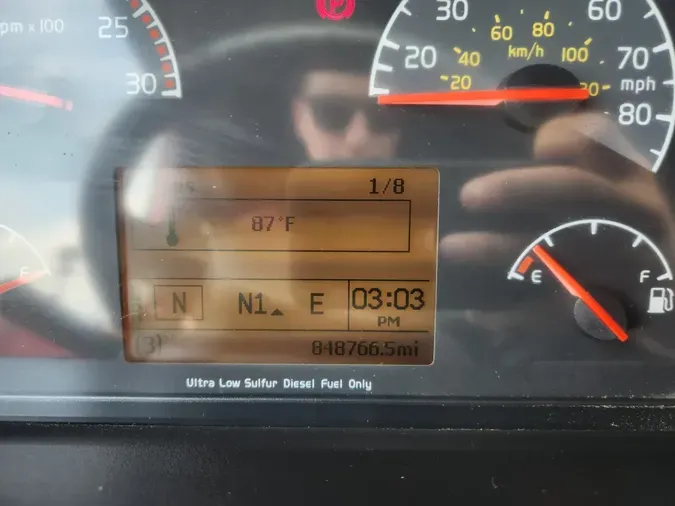 2018 VOLVO VNL64T670