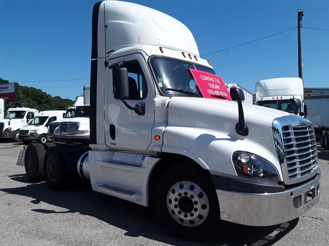 2018 FREIGHTLINER/MERCEDES CASCADIA 125