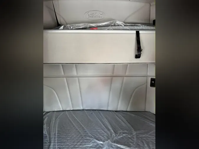 2021 Peterbilt 579