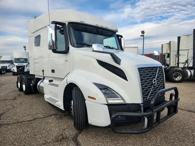 2021 VOLVO VNL64T740af5f3db6123f43e9f29cd34709db6997
