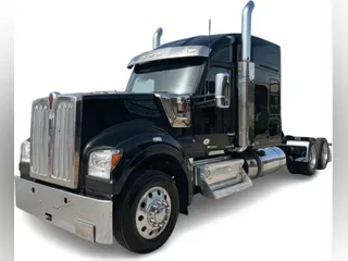 2020 Kenworth W990