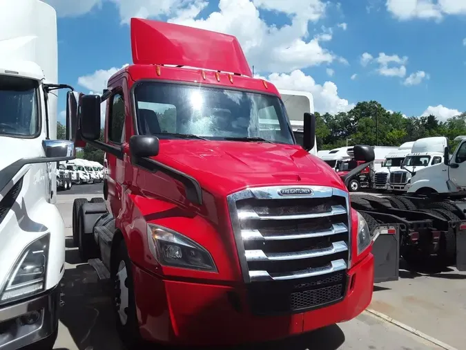 2019 FREIGHTLINER NEW CASCADIA 116