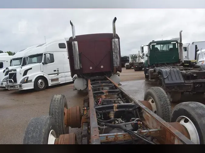 2000 MACK CH613