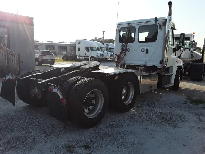 2018 FREIGHTLINER/MERCEDES CASCADIA 125