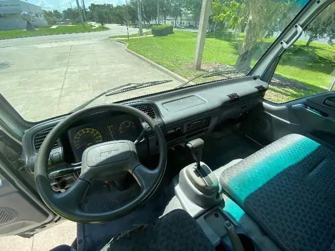 2006 CHEVROLET W4500