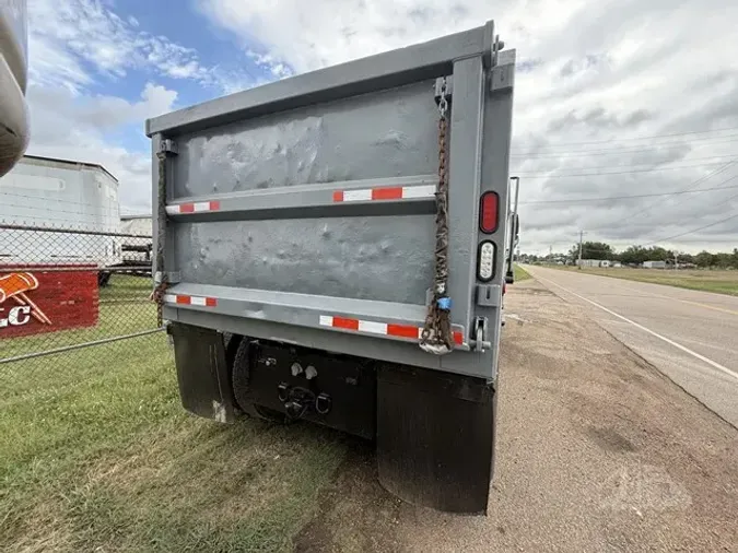 2012 FREIGHTLINER BUSINESS CLASS M2 112