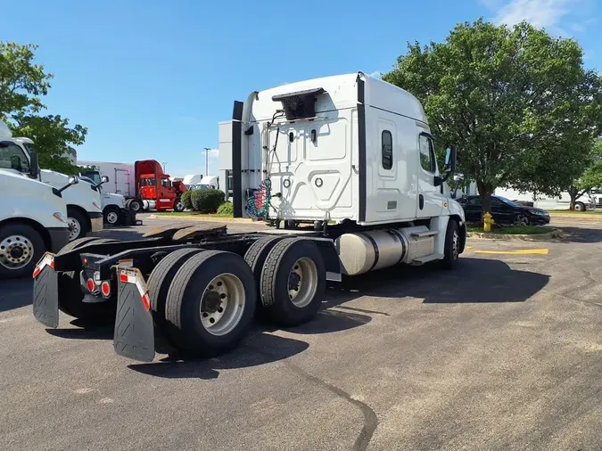 2020 FREIGHTLINER CASCADIA 125
