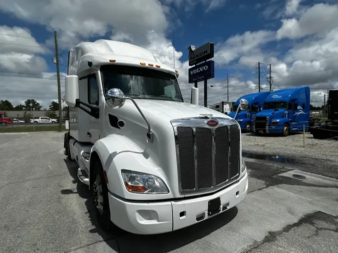 2020 Peterbilt 579