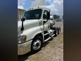 2015 FREIGHTLINER/MERCEDES CASCADIA 125