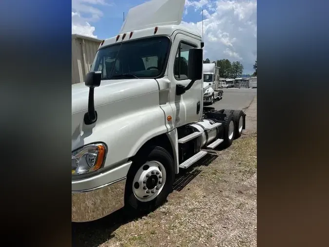 2015 FREIGHTLINER/MERCEDES CASCADIA 125af6a539cc833ae2f22b2641737882a30