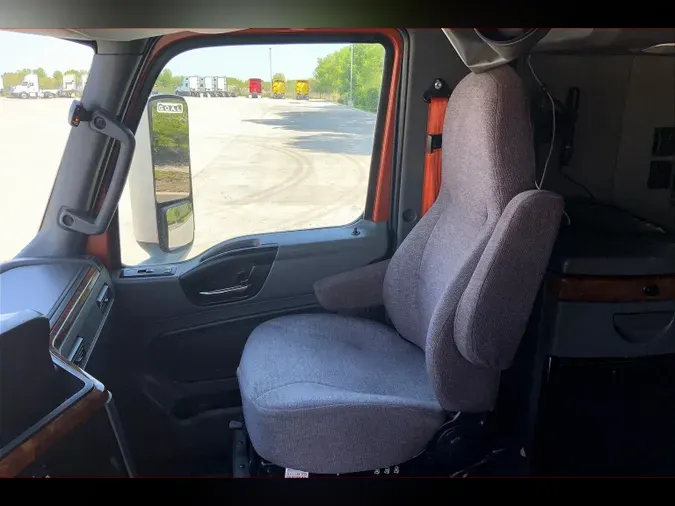 2020 INT LT625 6x4