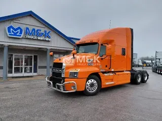 2022 MACK AN64T