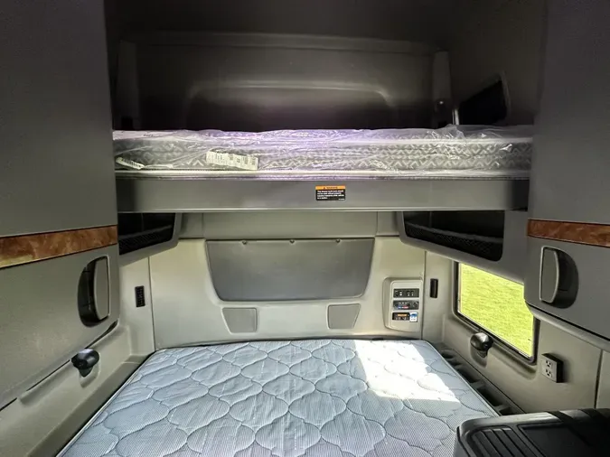 2019 International LT625