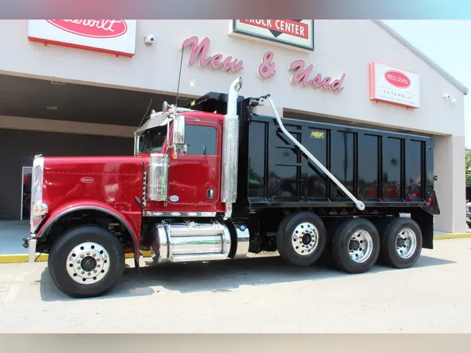 2024 Peterbilt 389