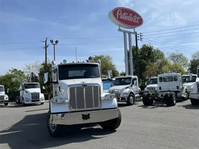 2025 PETERBILT 567