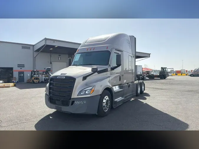 2025 Freightliner Cascadia 126