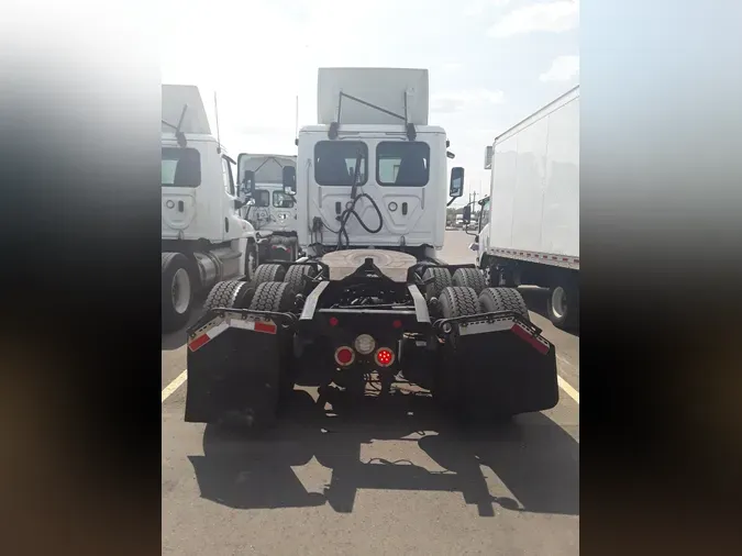 2018 FREIGHTLINER/MERCEDES CASCADIA 125