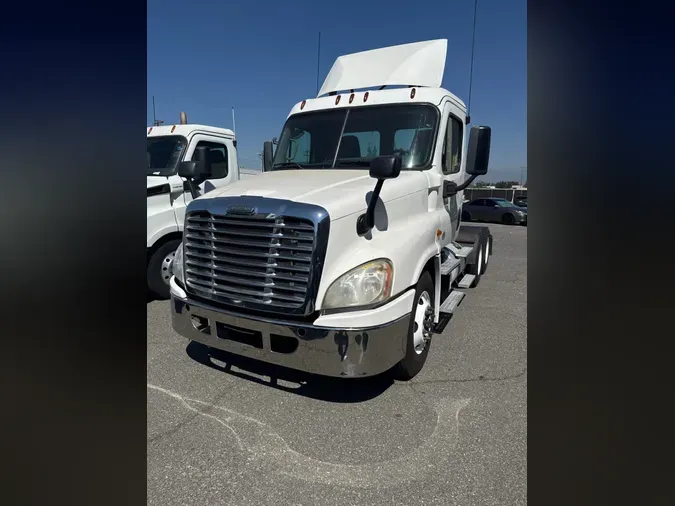 2017 FREIGHTLINER/MERCEDES CASCADIA 125