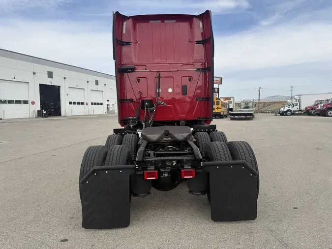 2022 International LT625