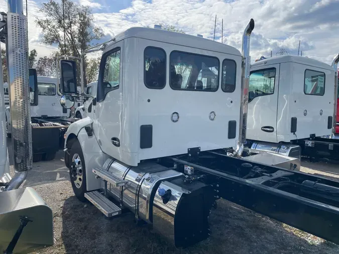 2025 Kenworth T280