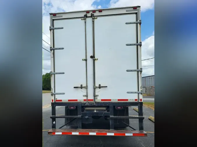 2018 FREIGHTLINER/MERCEDES M2 106
