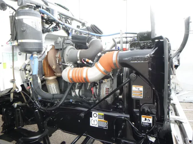 2018 Peterbilt 337