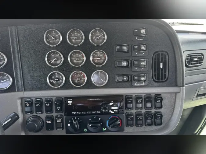 2020 Peterbilt 389af7c38299c90315955eb810bb0a9fd36