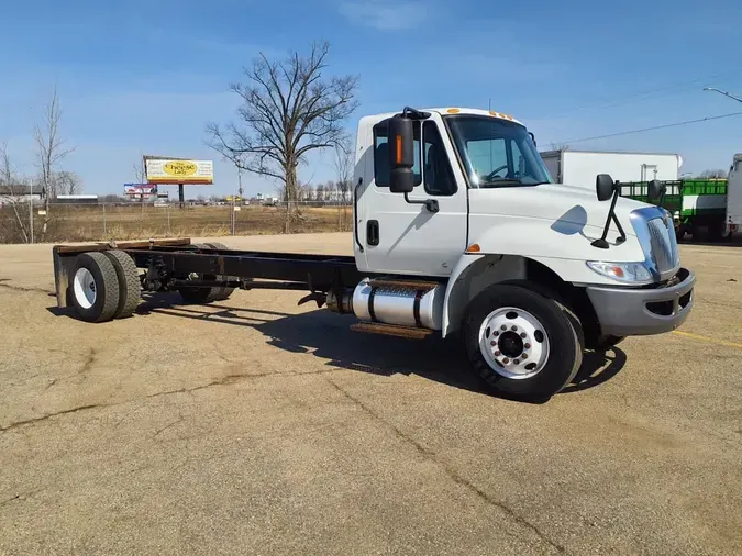 2019 NAVISTAR INTERNATIONAL 4300