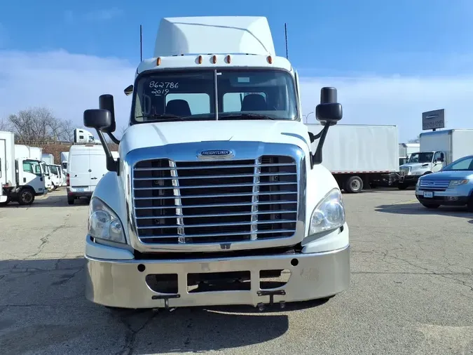 2019 FREIGHTLINER/MERCEDES CASCADIA 125