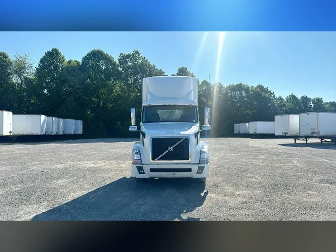 2015 Volvo VNL300