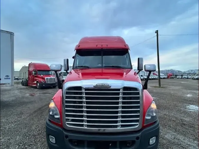 2019 FREIGHTLINER/MERCEDES CASCADIA 125