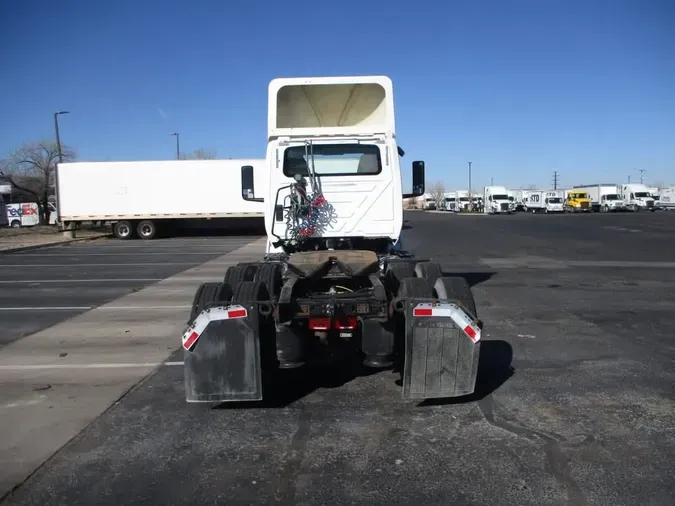 2019 NAVISTAR INTERNATIONAL LT625 DAYCAB T/A