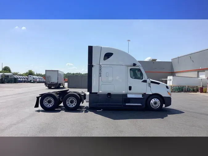 2022 Freightliner Cascadia 126af81f58ae74e3d63024312ca6066c6cd
