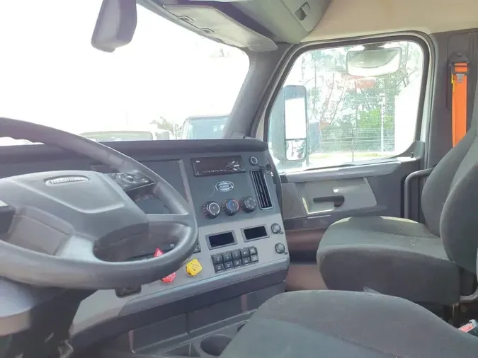 2019 FREIGHTLINER NEW CASCADIA PX12664