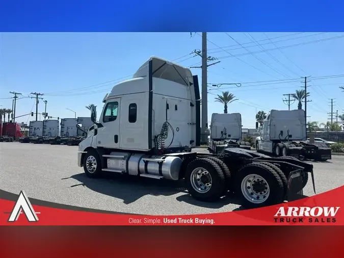 2020 FREIGHTLINER CA116