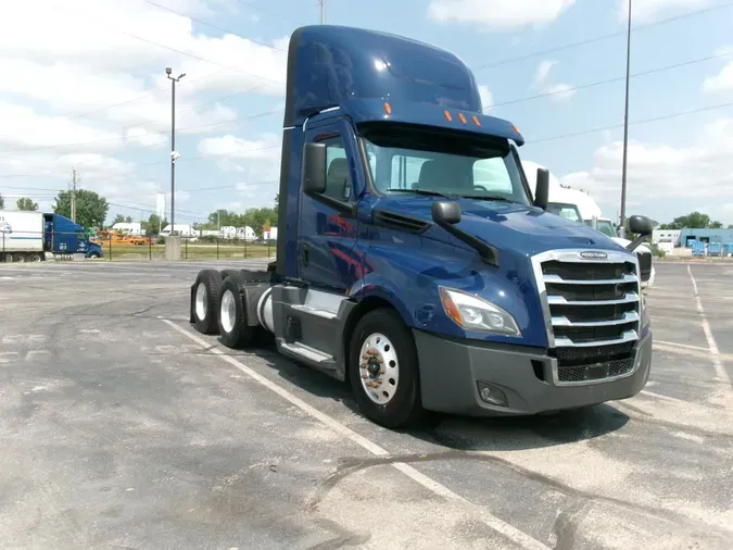 2022 Freightliner Cascadiaaf8e9ec44902be3c07774d3a2b652552