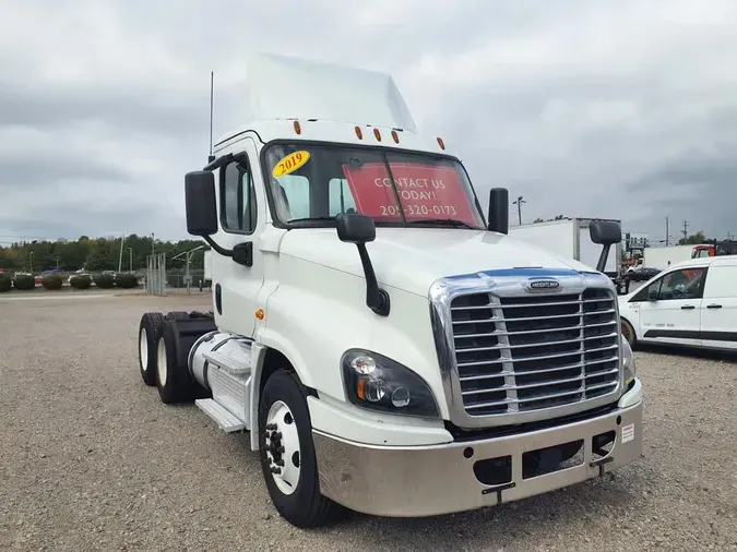 2019 FREIGHTLINER/MERCEDES CASCADIA 125af9118b89f95bae8782b75ab1ce8b94d