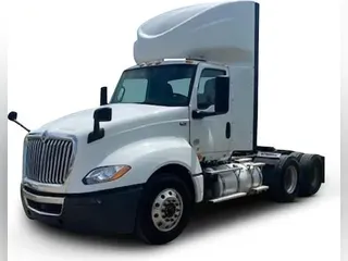 2020 International LT625
