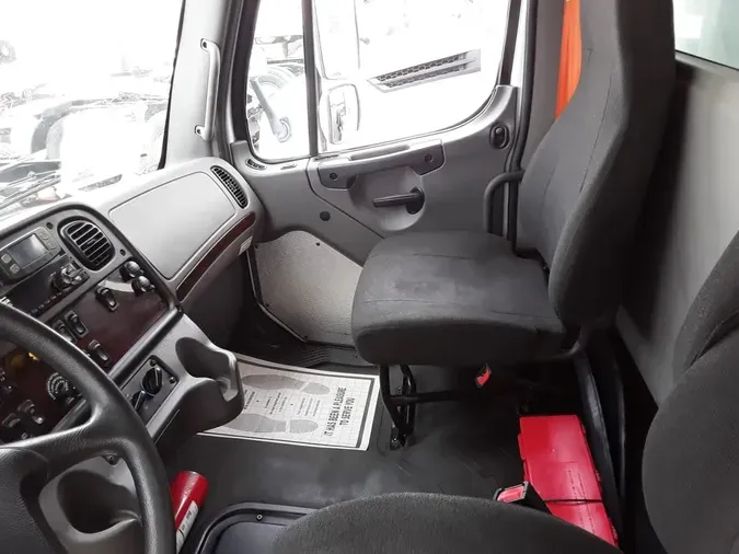 2022 FREIGHTLINER/MERCEDES M2 106af9846a9422fea36416f9d4e65688c26