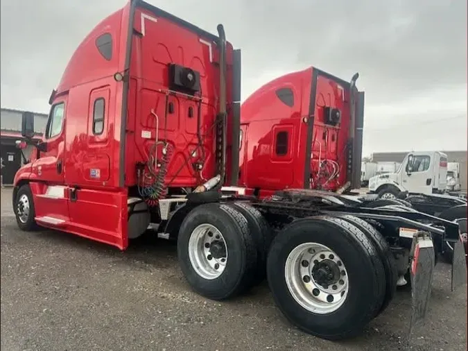 2019 FREIGHTLINER/MERCEDES CASCADIA 125