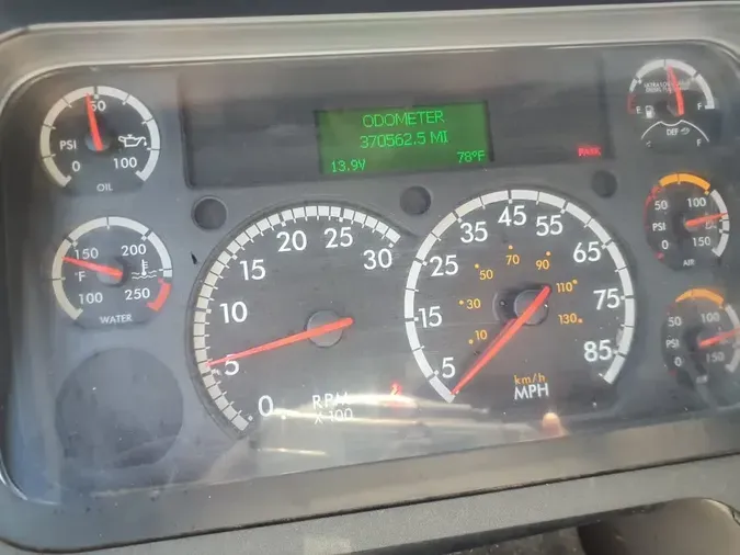 2017 FREIGHTLINER/MERCEDES CASCADIA 125