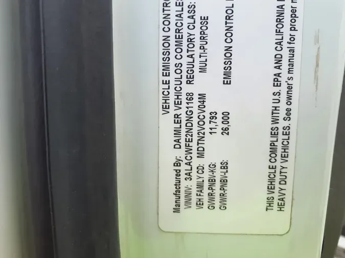 2022 FREIGHTLINER M2 106