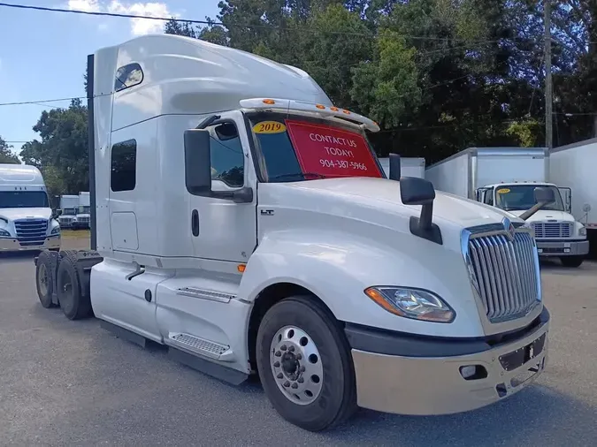 2019 NAVISTAR INTERNATIONAL LT625 SLPR CAB