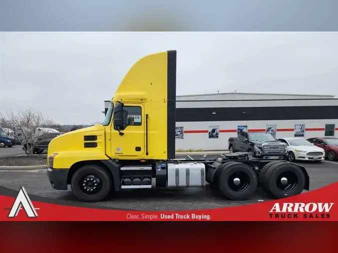 2022 MACK AN64T