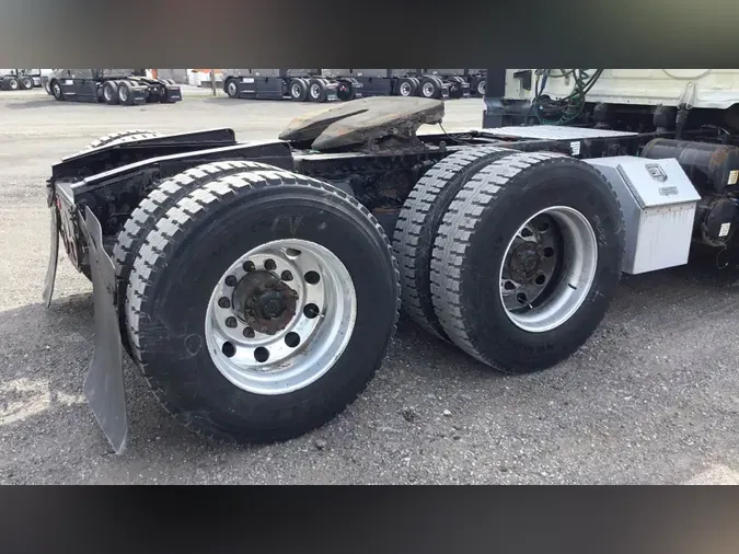 2020 Freightliner Cascadia 126