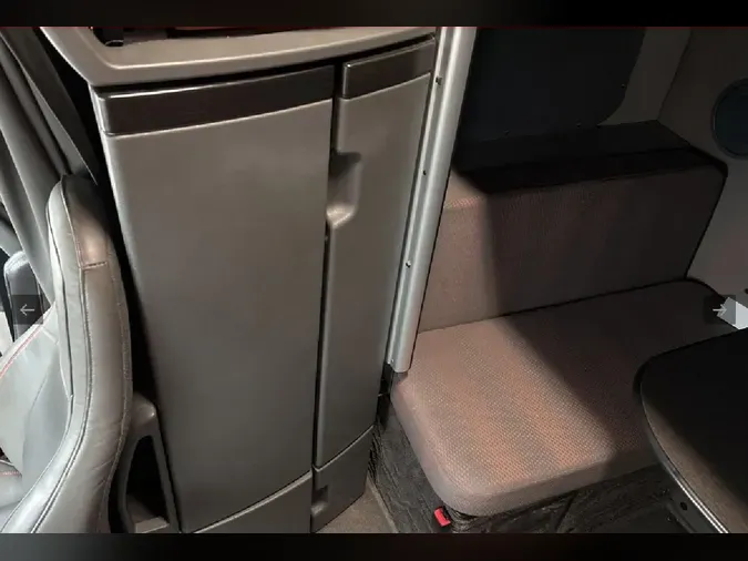 2023 VOLVO VNL64T860afa033c79804418498b7117dde74bc9a